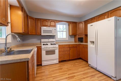 1038 Hadley Lane Marietta OH 45750