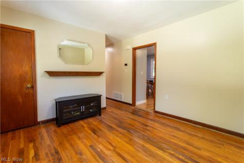 1038 Hadley Lane Marietta OH 45750