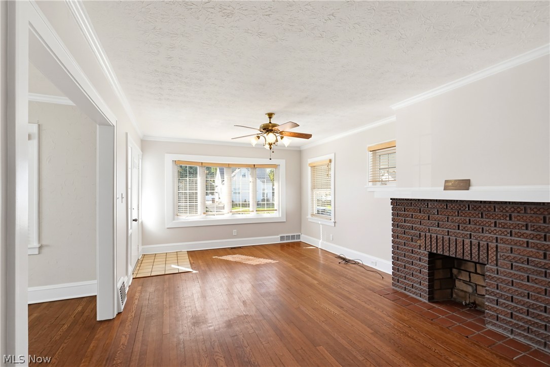 4614 Maplecrest Avenue Parma OH 44134