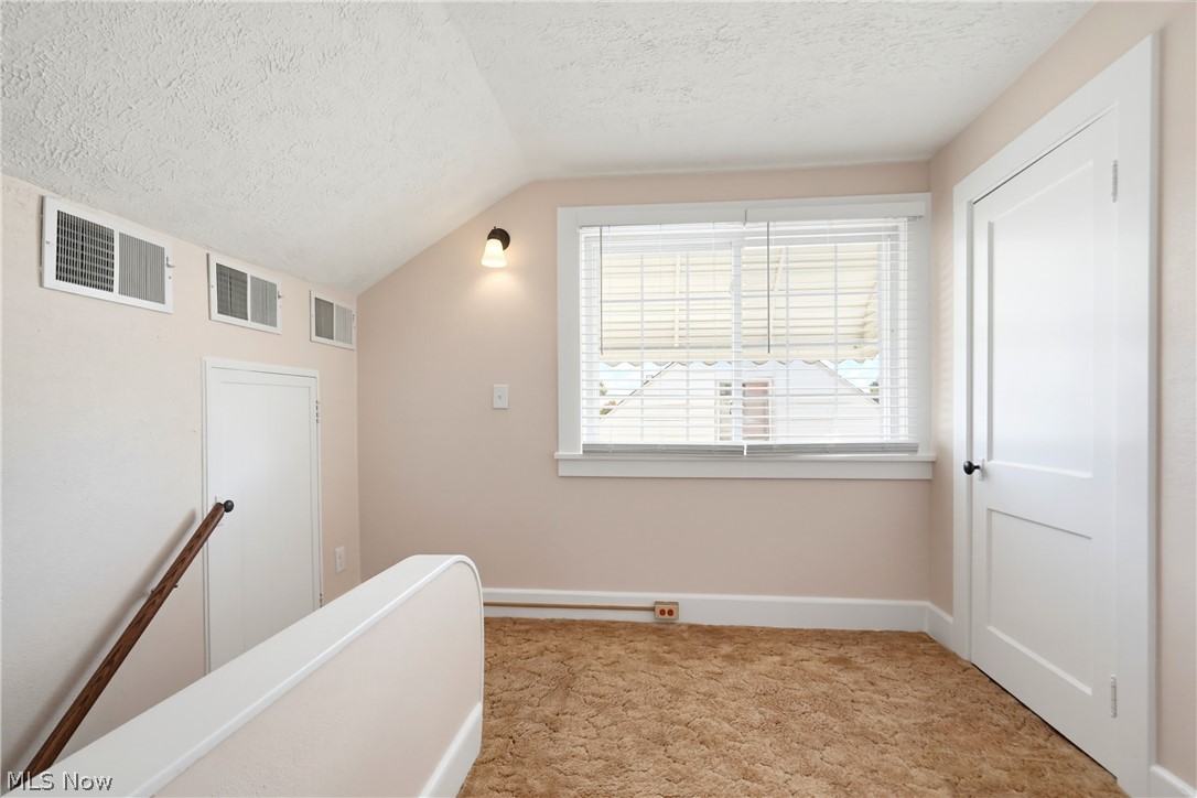 4614 Maplecrest Avenue Parma OH 44134