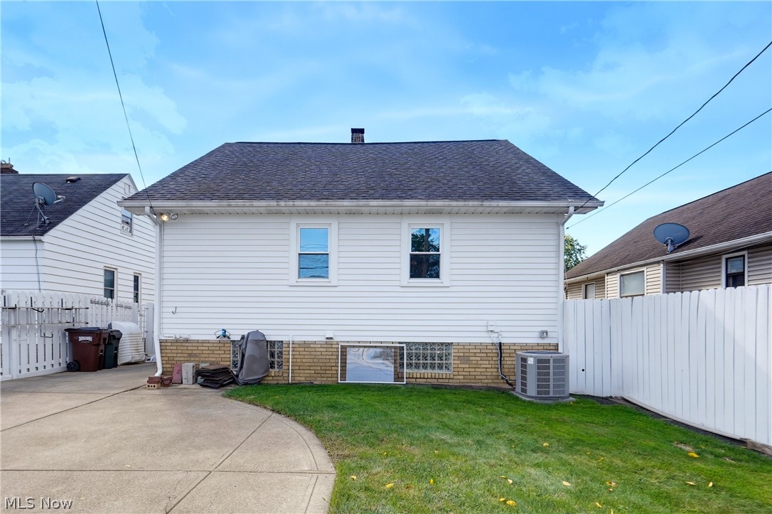4614 Maplecrest Avenue Parma OH 44134
