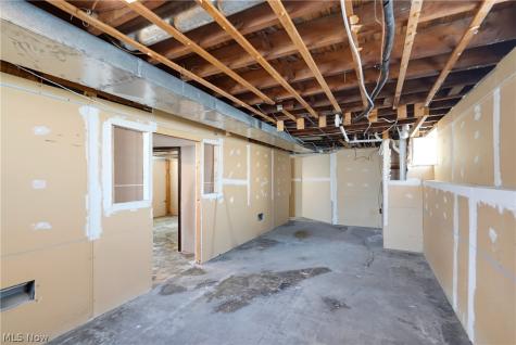 4614 Maplecrest Avenue Parma OH 44134