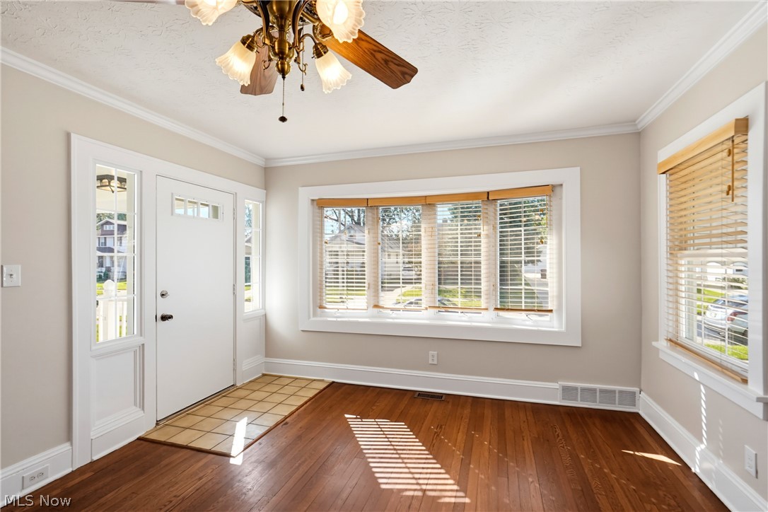 4614 Maplecrest Avenue Parma OH 44134