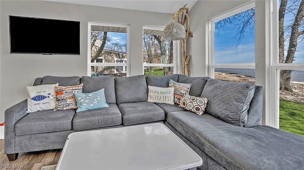 104 E Point Drive Kelleys Island OH 43438
