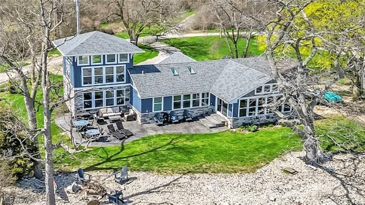 104 E Point Drive Kelleys Island OH 43438