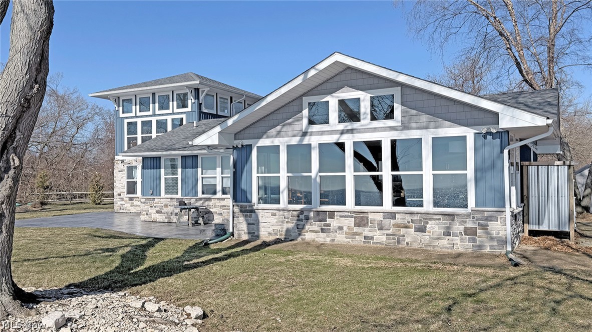 104 E Point Drive Kelleys Island OH 43438