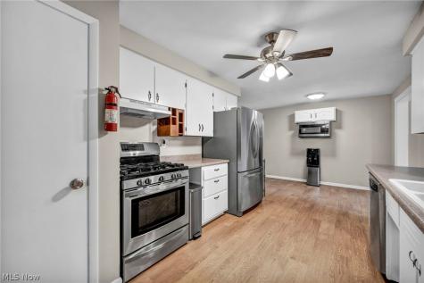 5803 Russia Road Amherst OH 44001