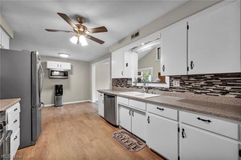 5803 Russia Road Amherst OH 44001