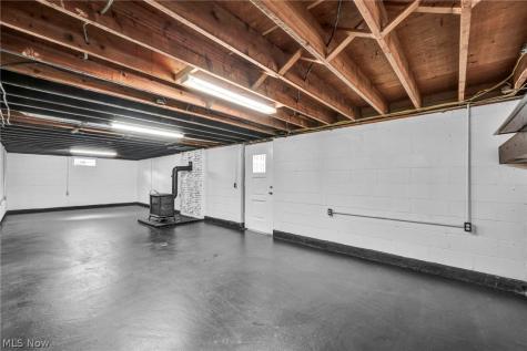 5803 Russia Road Amherst OH 44001