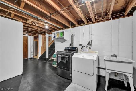 5803 Russia Road Amherst OH 44001