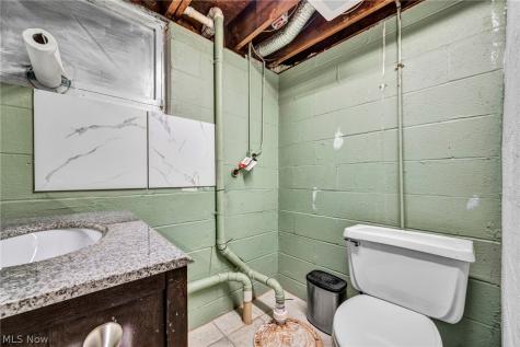 5803 Russia Road Amherst OH 44001