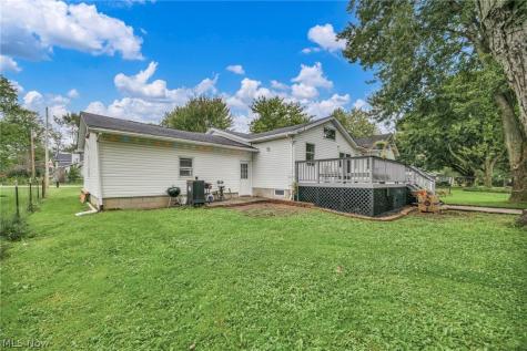 5803 Russia Road Amherst OH 44001