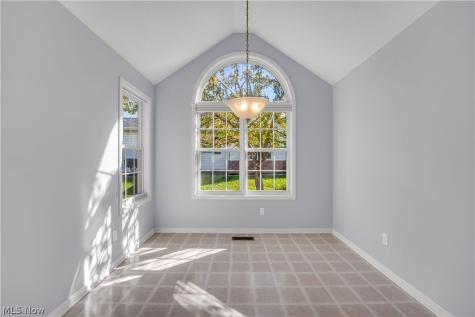 18376 Woodhaven Drive Strongsville OH 44149