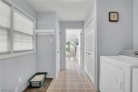 18376 Woodhaven Drive Strongsville OH 44149