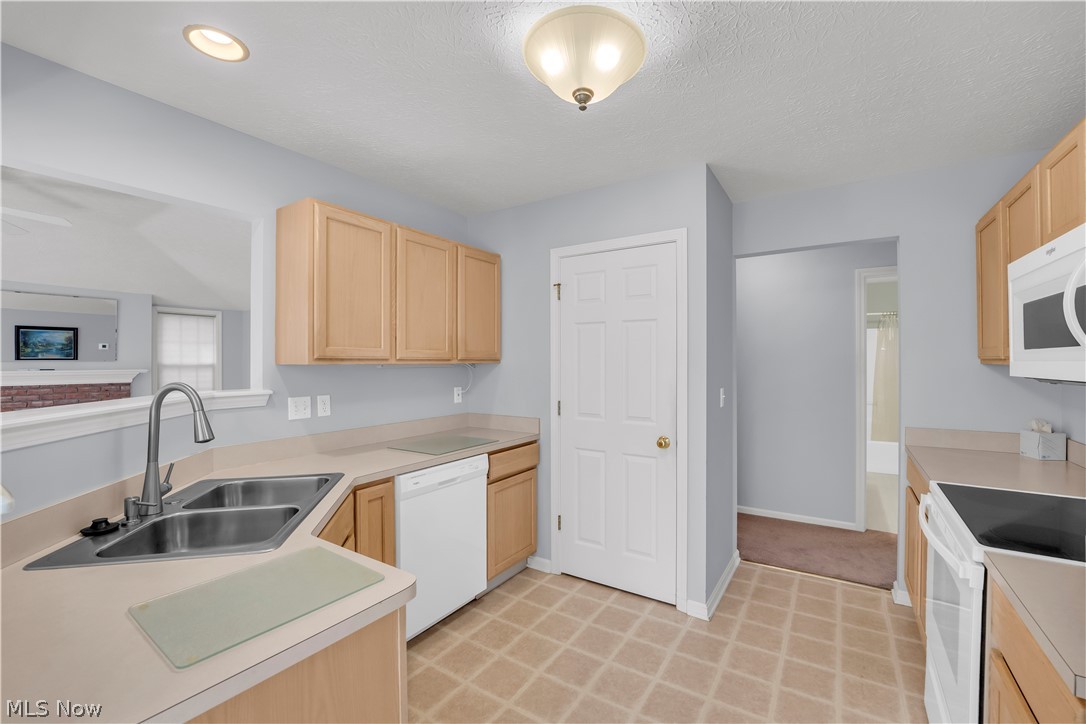 18376 Woodhaven Drive Strongsville OH 44149