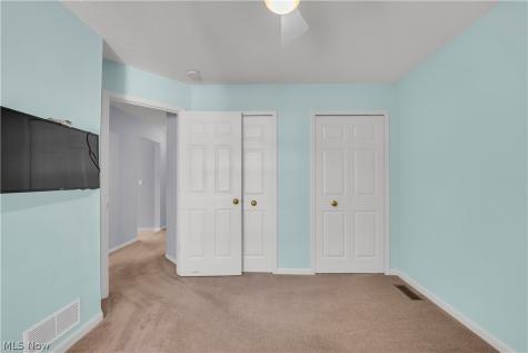 18376 Woodhaven Drive Strongsville OH 44149