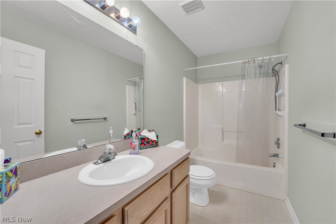18376 Woodhaven Drive Strongsville OH 44149