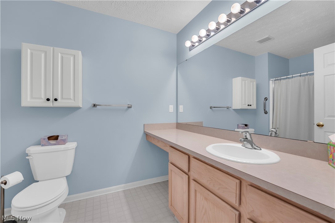 18376 Woodhaven Drive Strongsville OH 44149