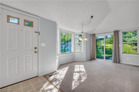 18376 Woodhaven Drive Strongsville OH 44149