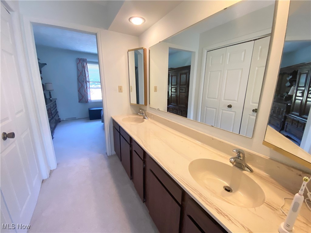 13410 Auburn Road Chardon OH 44024