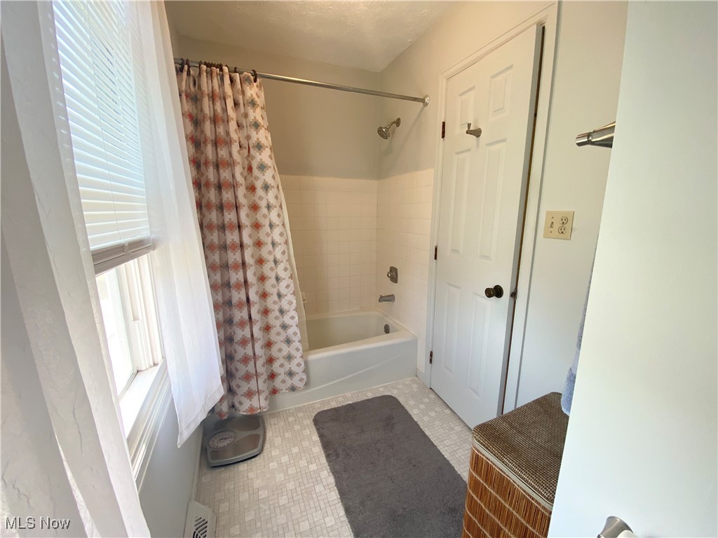 13410 Auburn Road Chardon OH 44024