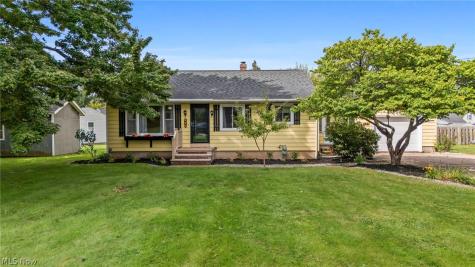 690 Autumn Drive Amherst OH 44001