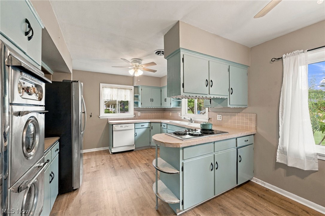 690 Autumn Drive Amherst OH 44001