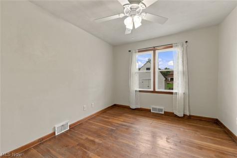 690 Autumn Drive Amherst OH 44001
