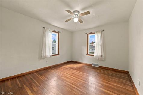 690 Autumn Drive Amherst OH 44001
