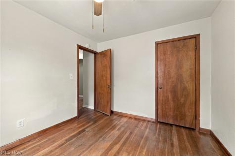 690 Autumn Drive Amherst OH 44001