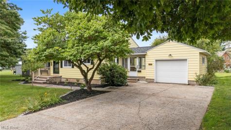 690 Autumn Drive Amherst OH 44001