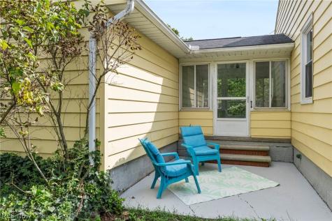 690 Autumn Drive Amherst OH 44001