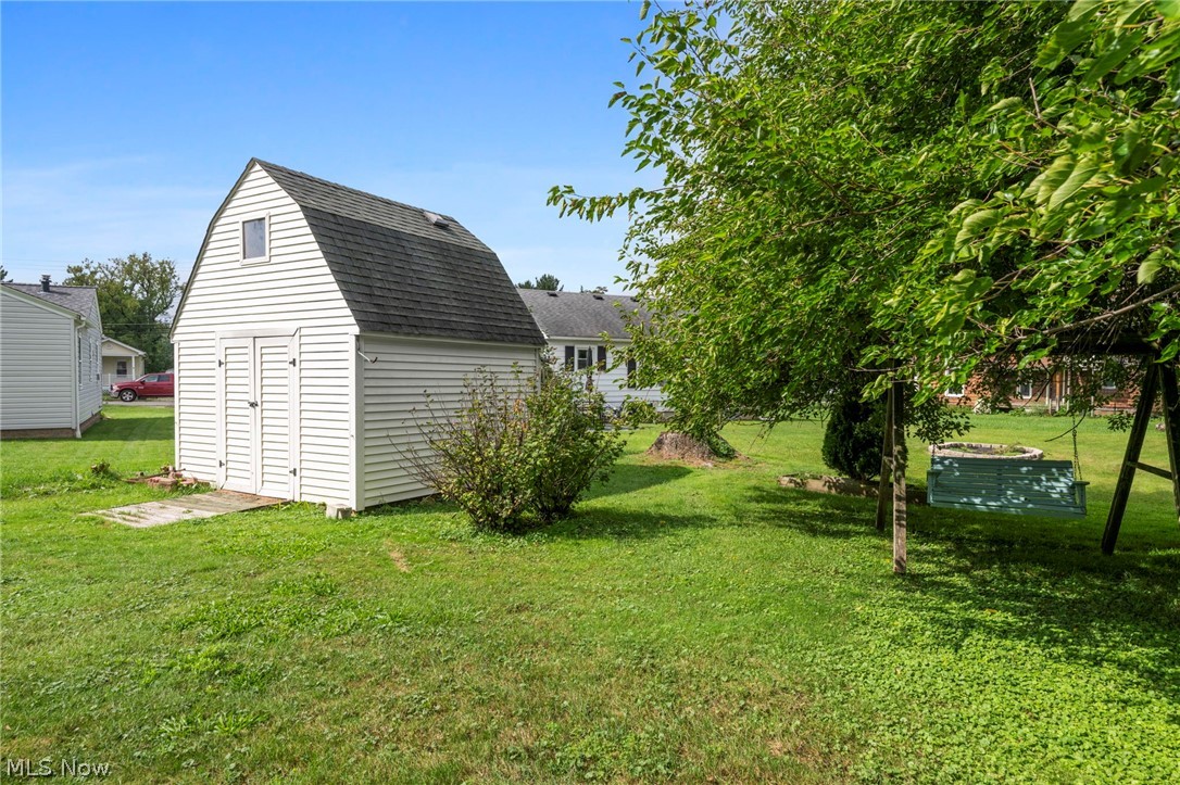 690 Autumn Drive Amherst OH 44001