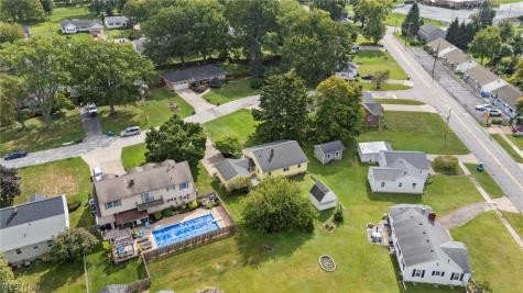 690 Autumn Drive Amherst OH 44001
