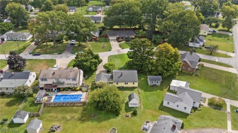 690 Autumn Drive Amherst OH 44001