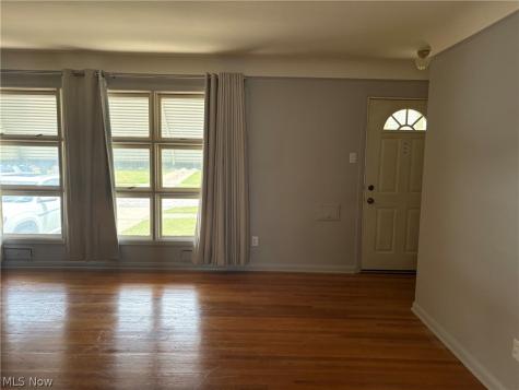 13921 Oakview Boulevard Garfield Heights OH 44125