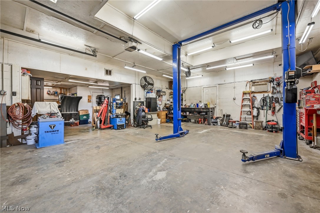 6982 Mcclure Road Hubbard OH 44425