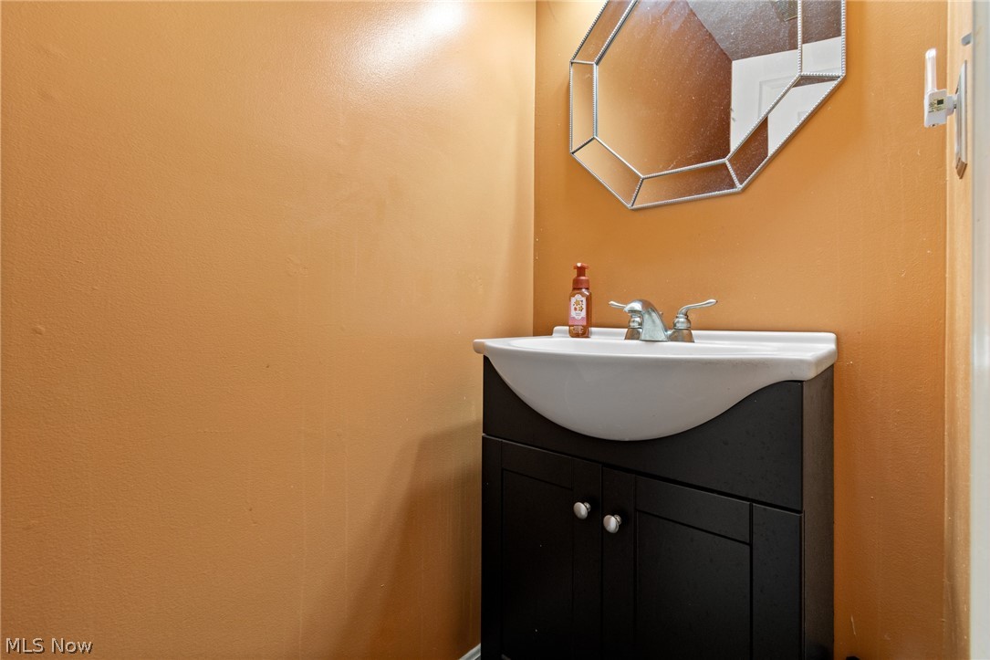 2483 Clara Street Cuyahoga Falls OH 44221