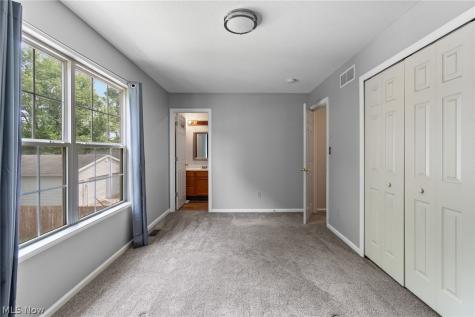 2483 Clara Street Cuyahoga Falls OH 44221