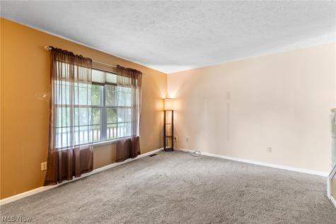 2483 Clara Street Cuyahoga Falls OH 44221