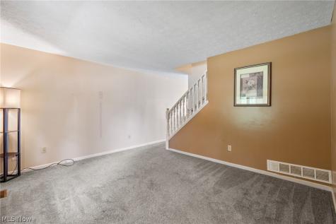 2483 Clara Street Cuyahoga Falls OH 44221