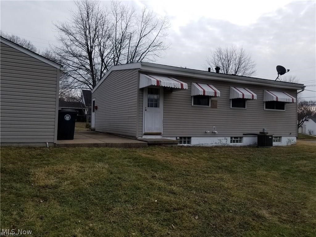 2912 Clearfield Avenue Akron OH 44314