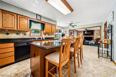 3173 Rosewood Oval North Royalton OH 44133