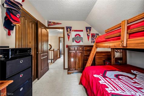 3173 Rosewood Oval North Royalton OH 44133