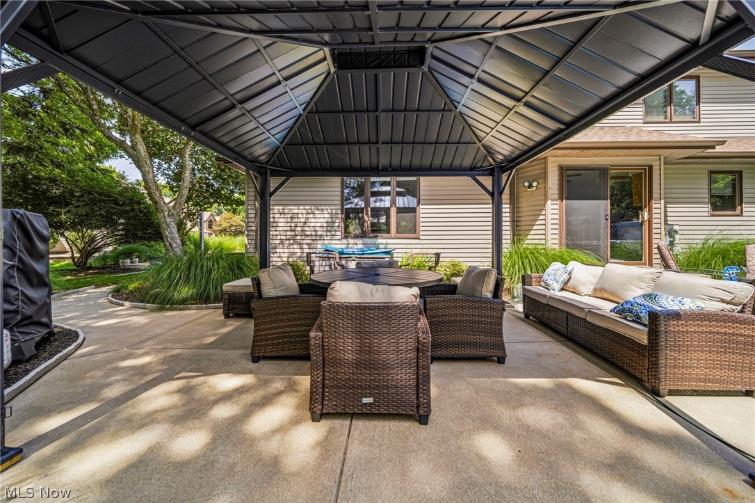 3173 Rosewood Oval North Royalton OH 44133
