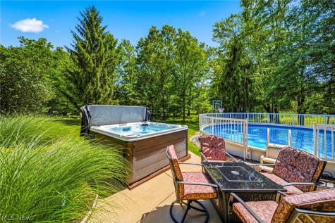 3173 Rosewood Oval North Royalton OH 44133