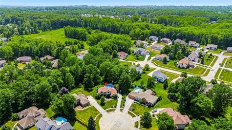 3173 Rosewood Oval North Royalton OH 44133