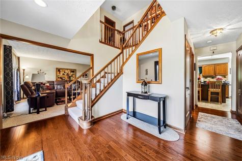 3173 Rosewood Oval North Royalton OH 44133