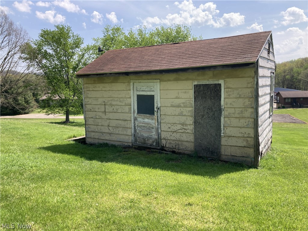 1238 Schneiders Crossing Road NW Dover OH 44622