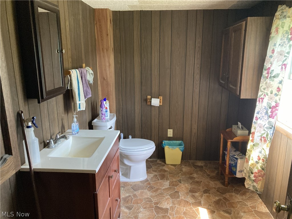 1238 Schneiders Crossing Road NW Dover OH 44622
